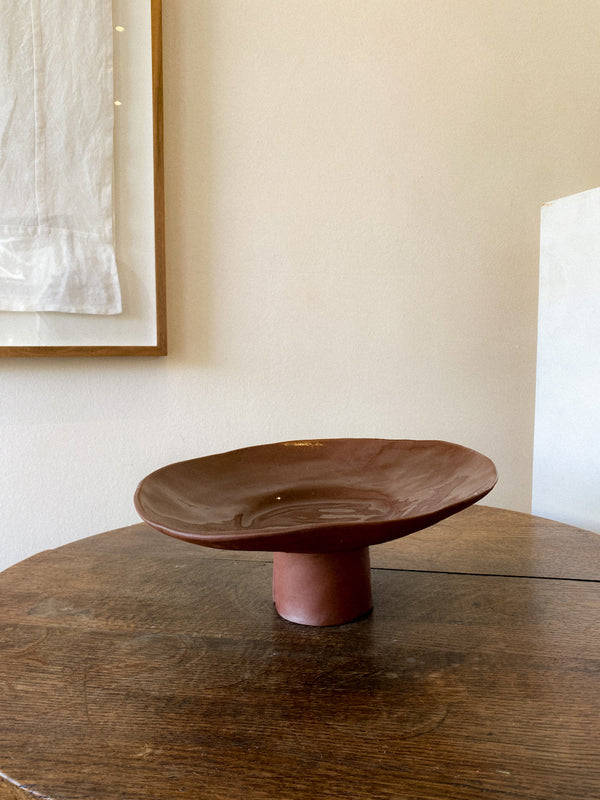 Footed platter | Dark terra-cotta